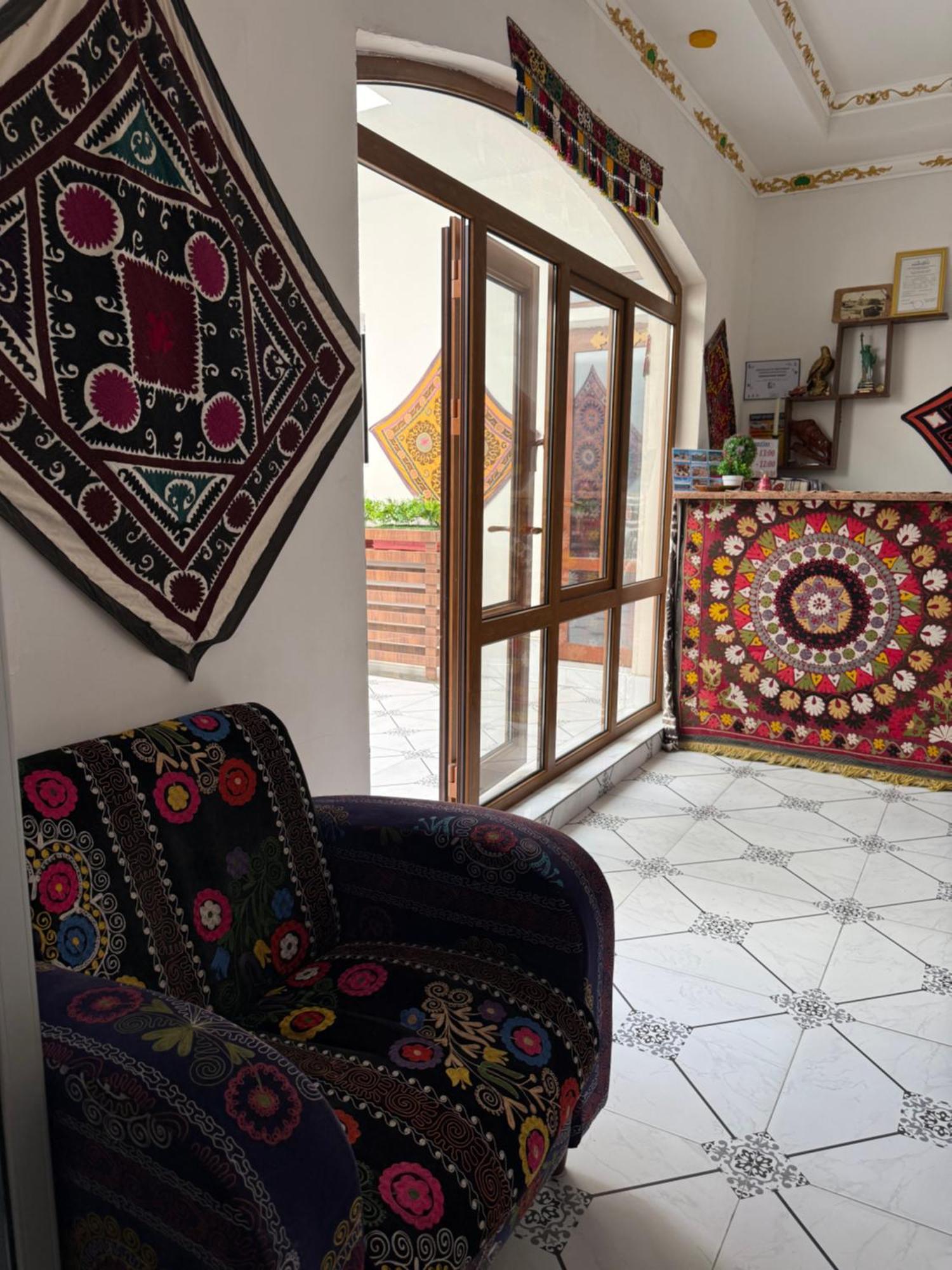 Art Suzani Hotel Buchara Buitenkant foto